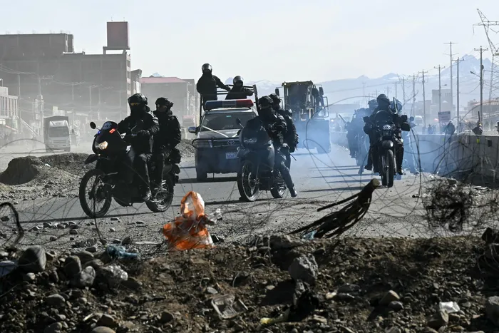 Operativo policial, el 20 de junio, en El Alto. · Foto: Aizar Raldes, AFP