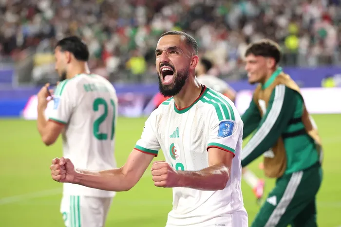 Amine Gouiri, de Argelia, celebra su gol el 22 de junio, durante el partido ante Jordania, en el estadio Área de la Bahía de San Francisco, Estados Unidos. · Foto: Stu Forster, Getty Images, AFP