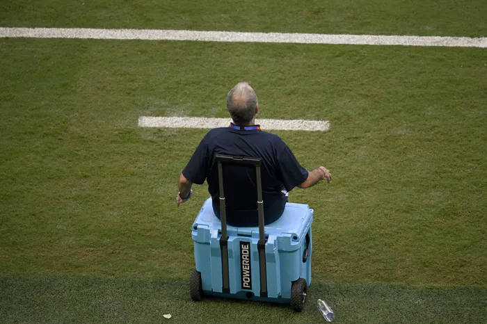 Marcelo Bielsa, el 26 de junio, en Gadalajara. · Foto: Alfredo Estrella, AFP