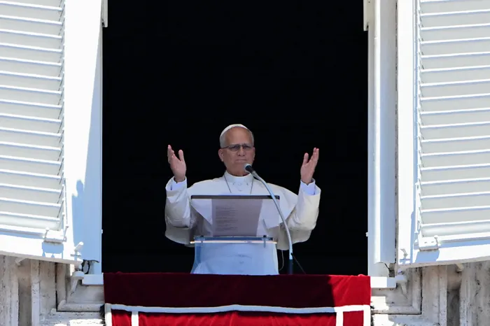 León XIV, plaza de San Pedro, en el Vaticano, el 5 de julio. · Foto: Andreas Solaro, AFP