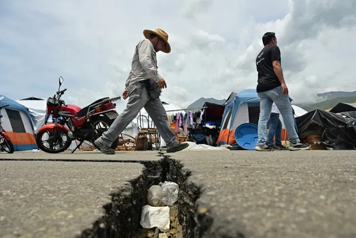 Campamento de Playa Grande, el 9 de julio, en Catia La Mar, en el estado de La Guaira. · Foto: Martín Bernetti, AFP