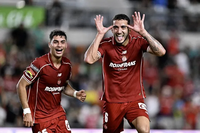 Federico Pereira, de Toluca, en el estadio Shell Energy, el 2 de setiembre, en Houston. · Foto: Maria Lysaker, Getty Images ,AFP