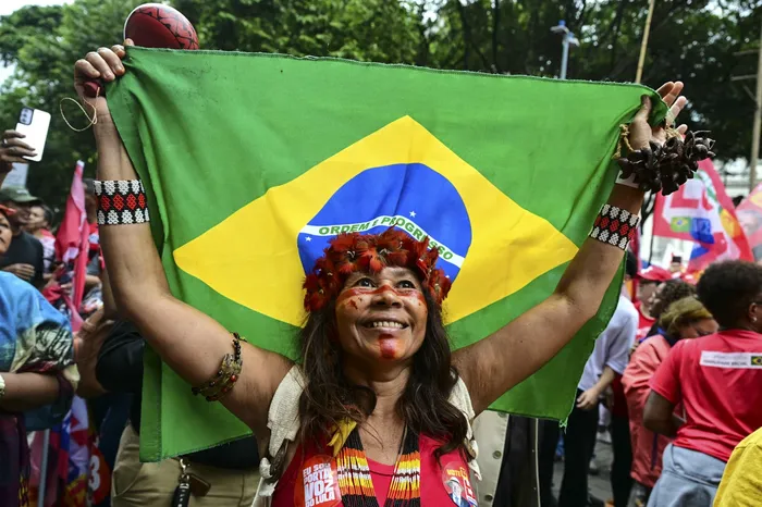 Caminata de apoyo al presidente y candidato presidencial de Brasil, Luiz In·cio Lula da Silva, en Río de Janeiro. · Foto: Pablo Porciúncula, AFP