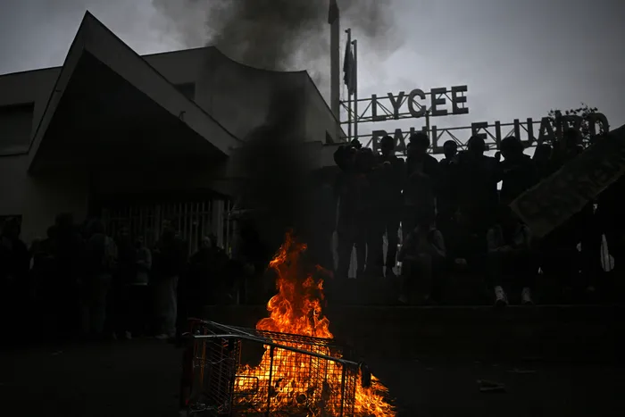 Movilización estudiantil, el 13 de octubre, en Paris. Foto: Julien de Rosa, AFP
