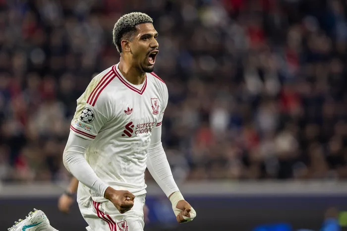 Ronald Araujo , de Liverpool, el 14 de octubre, en Linz, Austria. · Foto: AFP