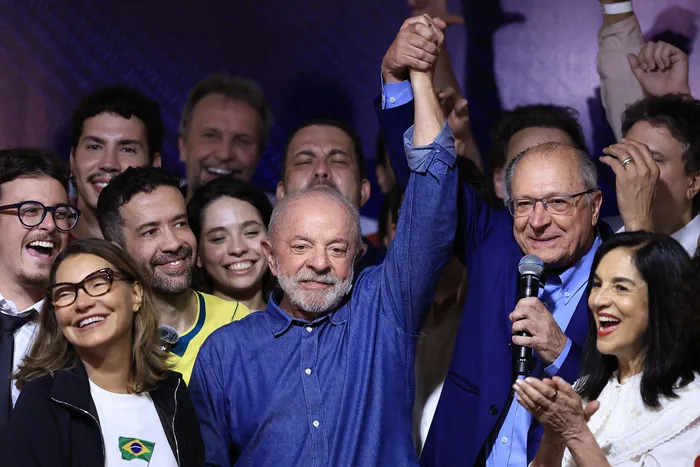 Luiz Inácio Lula da Silva y el vicepresidente Geraldo Alckmin, el 25 de octubre, en San Pablo. · Foto: Miguel Shincariol, AFP