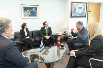 Reunión en Presidencia con la delegación de Google. Foto: Presidencia.