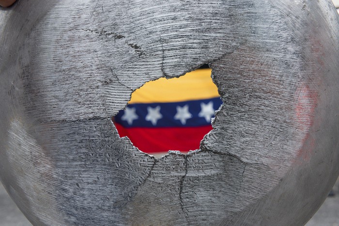 Cacerolazo en contra del gobierno de Maduro, el 29 de julio, en Caracas. · Foto: Israel Fuguemann