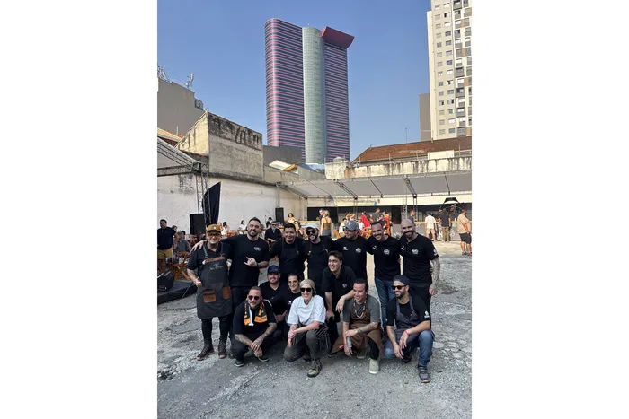 Foto principal del artículo 'El Asador Nunes, en San Pablo, celebró sus cuatro años con un festival de fuegos que reunió a cocineros de Latinoamérica' · Foto: Difusión