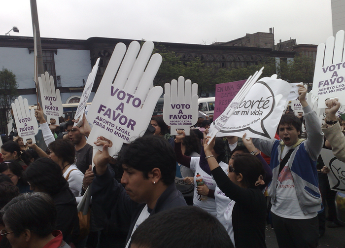 Marcha a favor del aborto, en Lima, Perú. (archivo, 2009) · Foto: Wikimedia Commons