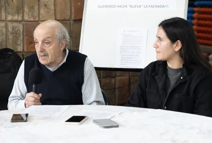 Carlos Calisto y Belén Carvalho, durante la actividad. · Foto: Ariel Volpi