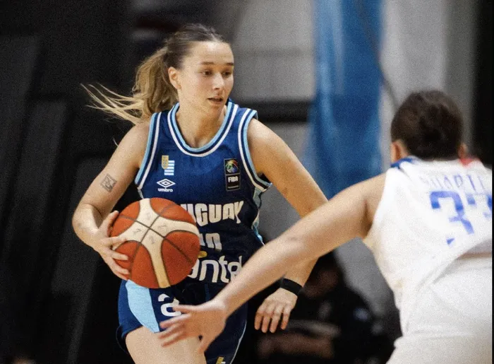 Foto principal del artículo 'Sudamericano femenino de básquet: Uruguay perdió en el debut' · Foto: Federación Uruguaya de Básquetbol