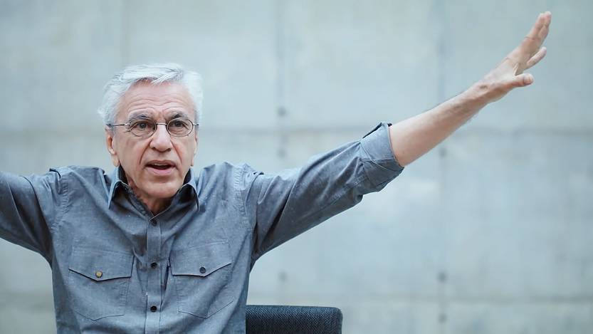 25 20220416 Narciso em férias