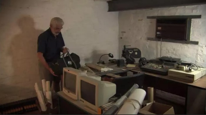 Foto principal del artículo 'La moviola del exilio: cómo la dictadura se apropió de la mesa de montaje de la Cinemateca del Tercer Mundo'