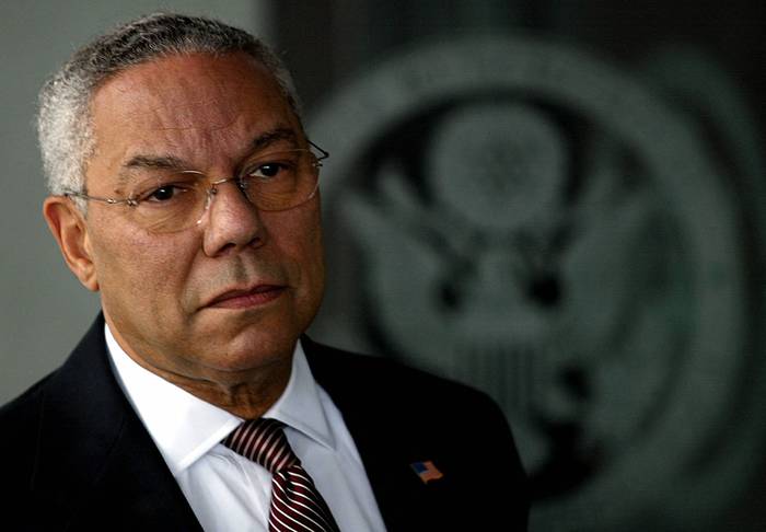 Colin Powell, el 8 de septiembre de 2003, en el Departamento de Estado en Washington, DC. · Foto: Tim Sloan, AFP