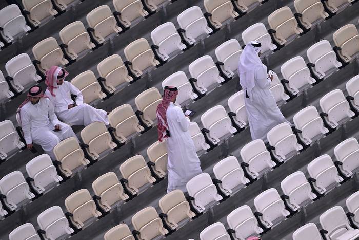 Público presente en el partido de semifinales  de la Copa Mundial Qatar 2022 entre Argentina y Croacia, el 13 de diciembre, en el estadio Lusail de Doha. · Foto: Kirill Kudryavstsev, AFP