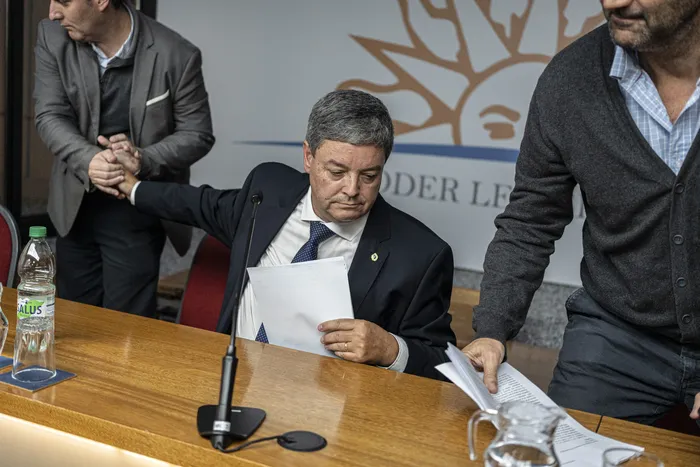 Conrado Rodríguez, Federico Casaretto y Amin Niffouri, el 29 de abril, en el Parlamento. · Foto: Ernesto Ryan