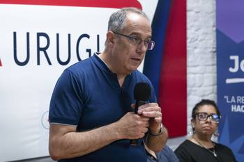 José Carlos Mahía, el 6 de diciembre, en la sede de Asamblea Uruguay. · Foto: Laura Amaya