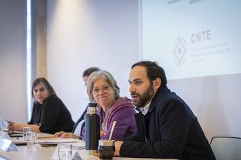 Mónica Xavier y Gonzalo Civila durante la primera sesión del Consejo Nacional de Prevención y Combate a la Trata y la Explotación de Personas del período 2025-2030. · Foto: Florencia Carvalho, Presidencia de la República