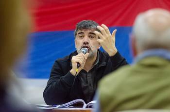 Óscar Andrade, el 30 de setiembre, en el club Alma Gallega. · Foto: Martin Hernández Müller