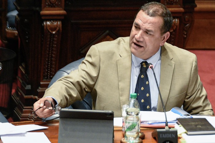 Durante la interpelación a Alfredo Fratti, el 13 de agosto, en el Parlamento. · Foto: Hugo de León