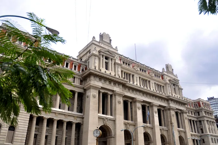 Palacio de Tribunales, sede del Poder Judicial de la Nación Argentina. · Foto: Creative Commons