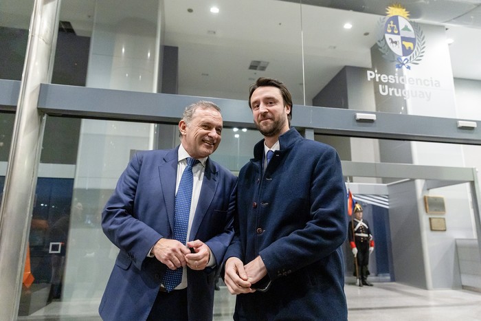 Álvaro Delgado y Jorge Larrañaga, el 17 de julio, al término de la reunión mantenida en la Torre Ejecutiva, en Montevideo · Foto: Rodrigo Viera Amaral