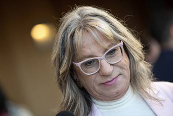 Collette Spinetti, en rueda de prensa, el 5 de setiembre, durante el lanzamiento del Mes de la Diversidad, en el anexo de la Torre Ejecutiva. · Foto: Gianni Schiaffarino