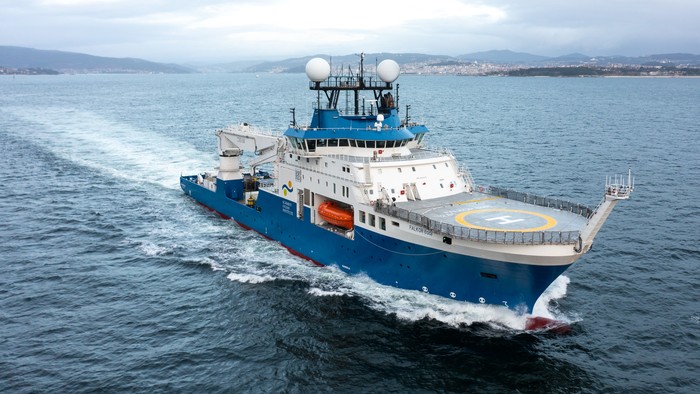 El buque de investigación  Falkor (too). Foto: Schmidt Ocean Institute