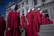 Intervención por el Día Internacional de Internacional de Acción por la Salud de las Mujeres, el 28 de mayo de 2020, frente al Palacio Legislativo	
Foto: Mariana Greif