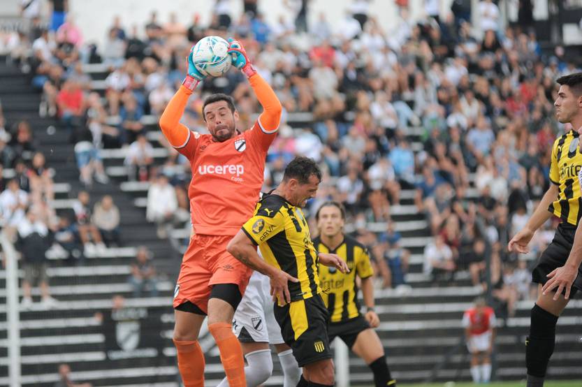20220305 peñarol danubio 2