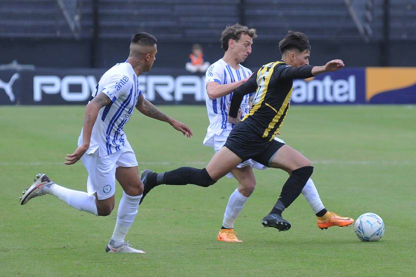 2 - Garra Peñarol - Cerro Largo