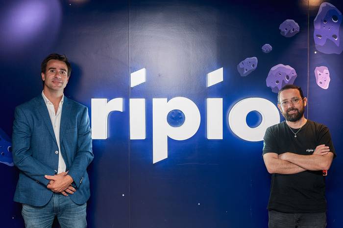 Martín Benítez, Country Manager de Ripio para Uruguay y Sebastián Serrano, fundador y CEO de Ripio. · Foto: S/D autor