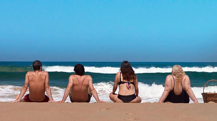 Foto principal del artículo 'La película Naufragios: angustias, encuentros y superaciones en la costa rochense'