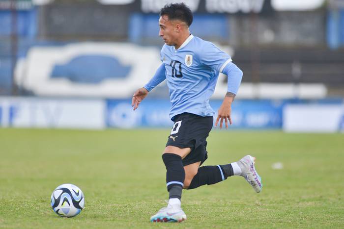 Franco González, el 10 de mayo, durante el partido ante Honduras, en el estadio Belvedere. · Foto: Alessandro Maradei