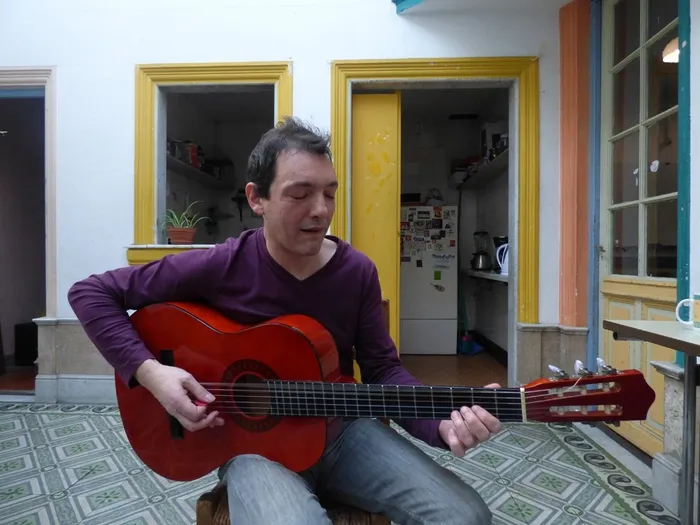 Foto principal del artículo 'Murió Carlos Quintana, cantante y guitarrista que grabó con Ruben Rada y Jaime Roos y fue figura del Tump' · Foto: X