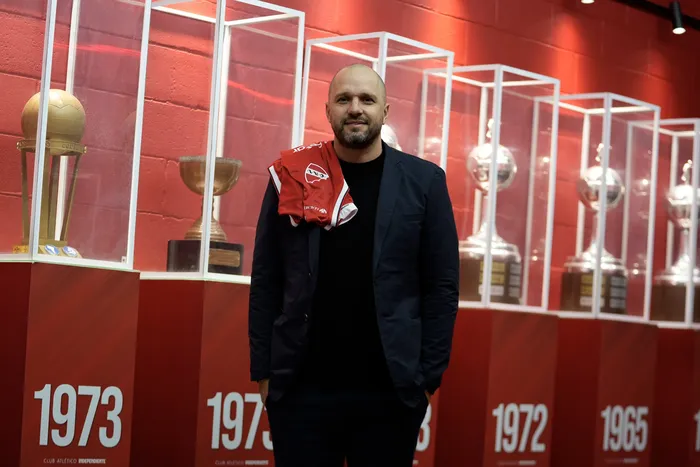 Jadson Viera, el 15 de agosto, durante su presentación en Independiente. Foto: @Independiente