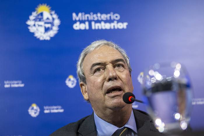 Luis Alberto Heber, durante una conferencia de prensa, el 25 de Mayo de 2021. · Foto: .