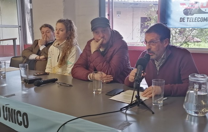 Luis Acosta, Florencia Leymonié, Gabriel Molina y Álvaro Pan Cruz, el 8 de agosto, durante la conferencia de prensa de SUTEL. Foto: gentileza Rody Olivera, APU