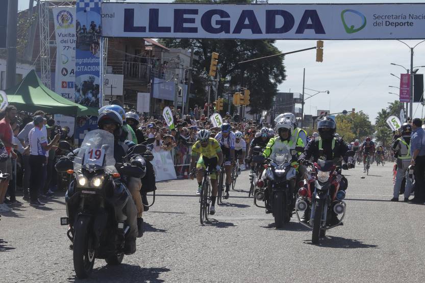 20220413 vuelta ciclista 3
