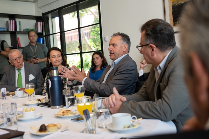 El presidente de la República, Yamandú Orsi, el 14 de enero, durante reunión en la sede del Centro de Formación para la Integración Regional. Foto: María Vivanco