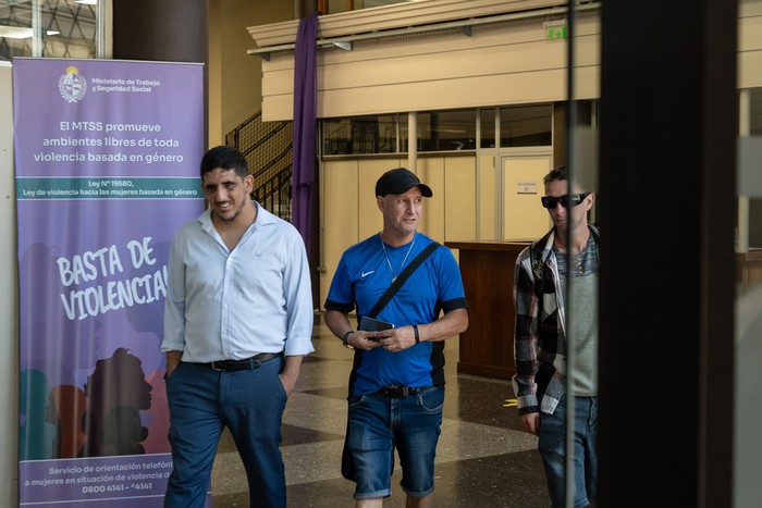 Integrantes de Mesa Coordinadora del Pan tras negociaciones en el Ministerio de Trabajo, el 16 de enero de 2026 · Foto: María Vivanco
