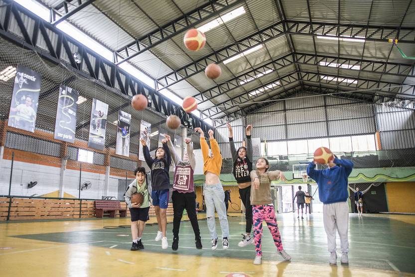 20230119 suple Deporte INAU Basquet