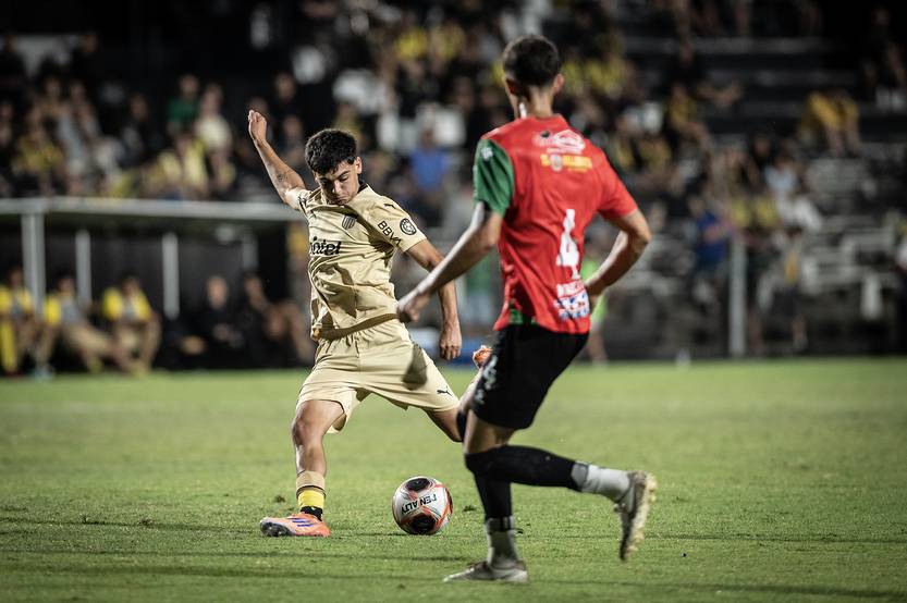 20260123 deporte Peñarol Boston 3