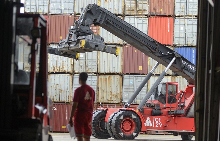 Planta de Katoen Natie en el puerto de Montevideo (archivo, febrero de 2023). · Foto: Mara Quintero