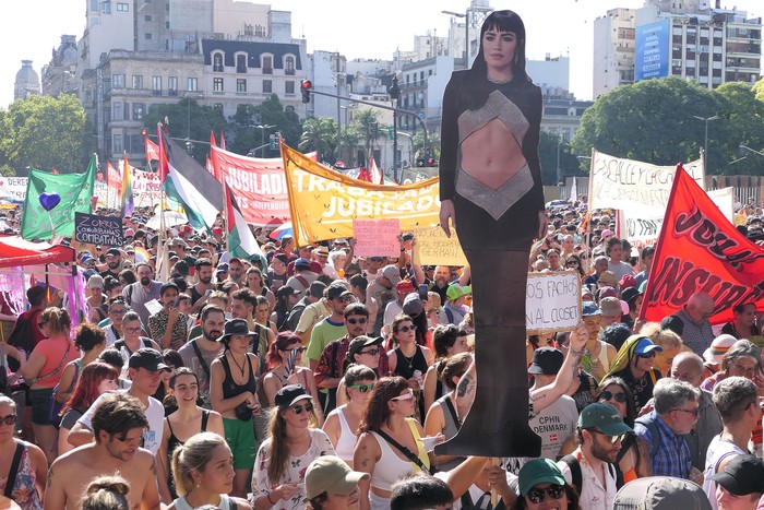 Marcha Antifascista en Buenos Aires . foto: ENRIQUE GARCIA MEDINA