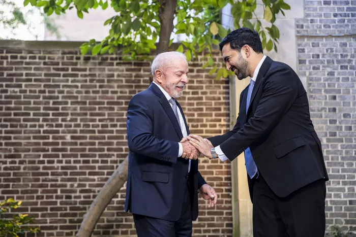 Luiz Inácio Lula da Silva y Zohran Mamdani, el 21 de setiembre, en Manhattan. · Foto: Dave Sanders / AFP