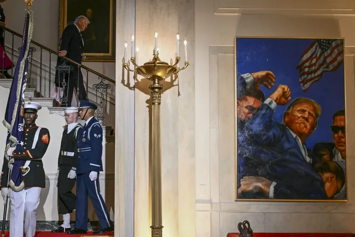 Donald Trump, el martes 28, en el Salón Este de la Casa Blanca en Washington. · Foto: Brendan Smialowski, AFP
