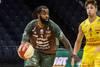 Dwayne Davis, de Aguada, y Manuel Mayora, de Trouville, el 19 de febrero. Dwayne Davis, de Aguada, y Manuel Mayora, de Trouville, el 19 de febrero.