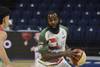 Federico Soto, de Trouville y Dwayne Davis, de Aguada, en el Antel Arena. · Foto: Marcos Ferreira, FUBB Federico Soto, de Trouville y Dwayne Davis, de Aguada, en el Antel Arena. · Foto: Marcos Ferreira, FUBB